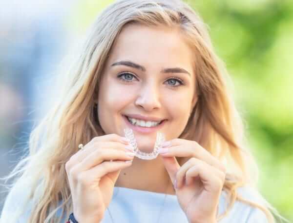 Invisalign vs Braces Cost and Orthodontist Temecula and Lake Elsinore Invisalign vs Braces Cost and Orthodontist Temecula and Lake Elsinore